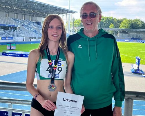 Deutsche Meisterschaften der U18 und U20 – Greta Lucia Ritz vom Hünfelder SV erfüllt sich ihren Traum, holt SILBER, wird Deutsche Vize-Meisterin über 400m Hürden