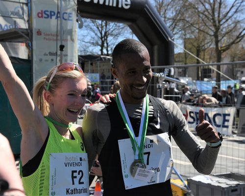 Paderborner Osterlauf feierte Deutsche Sieger mit über 6.000 Teilnehmern 