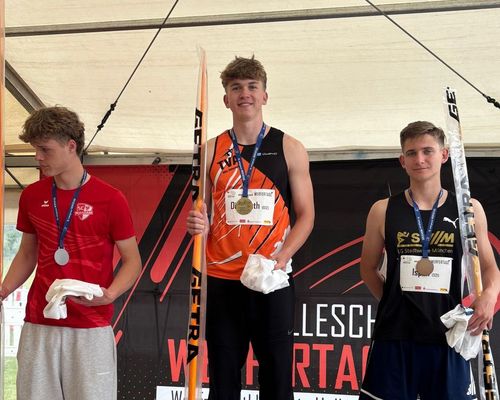 Nils Dillemuth knackt 70m Marke in Halle