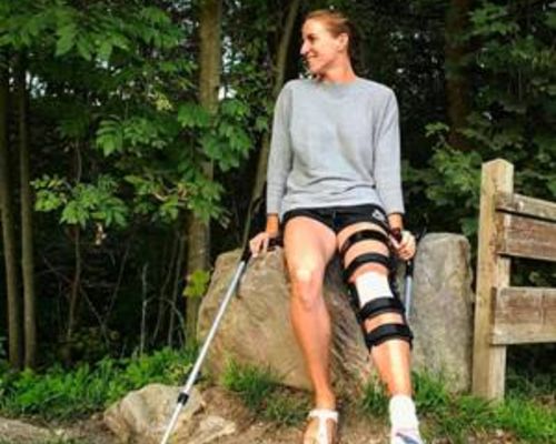 Claudia Salman-Rath am Knie operiert 