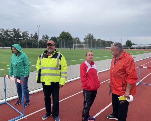 Leichtathletik bildet Kampfrichter aus