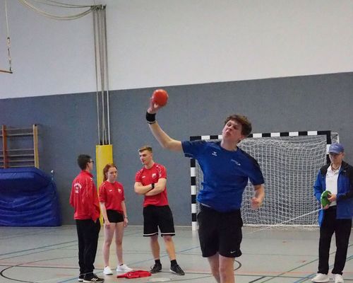 Karl Schunck mit Topleistung im Kugelstoß